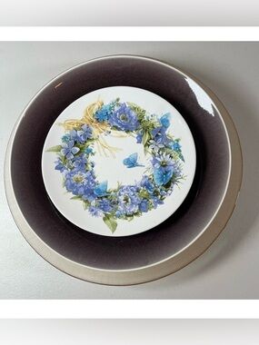 Purple glass Art Flower 12.5 inch Diameter